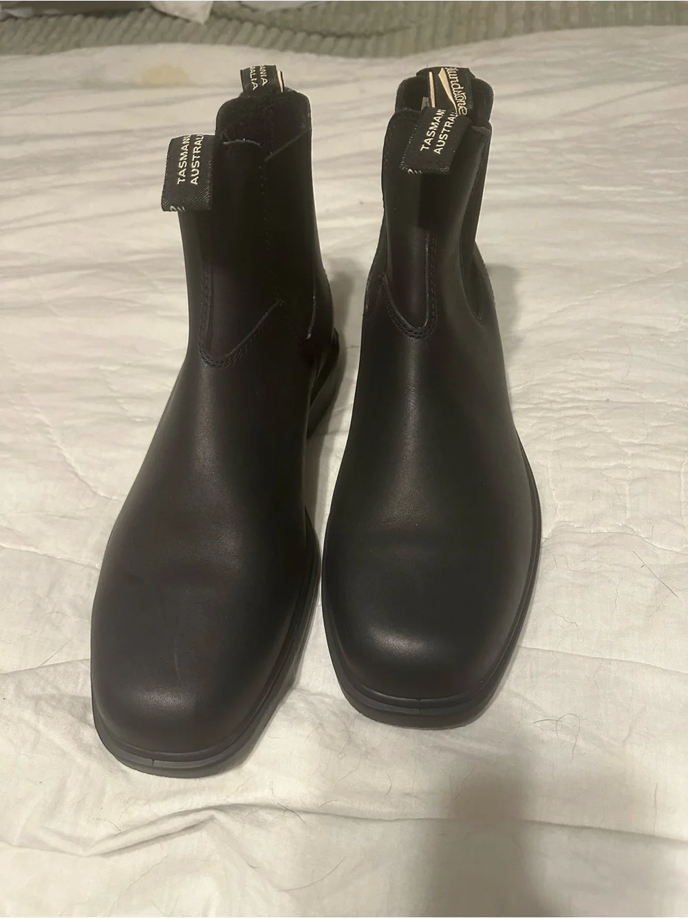 Blundstone Men's Black Chukka Boots - Slip-On Ankle Work Boots